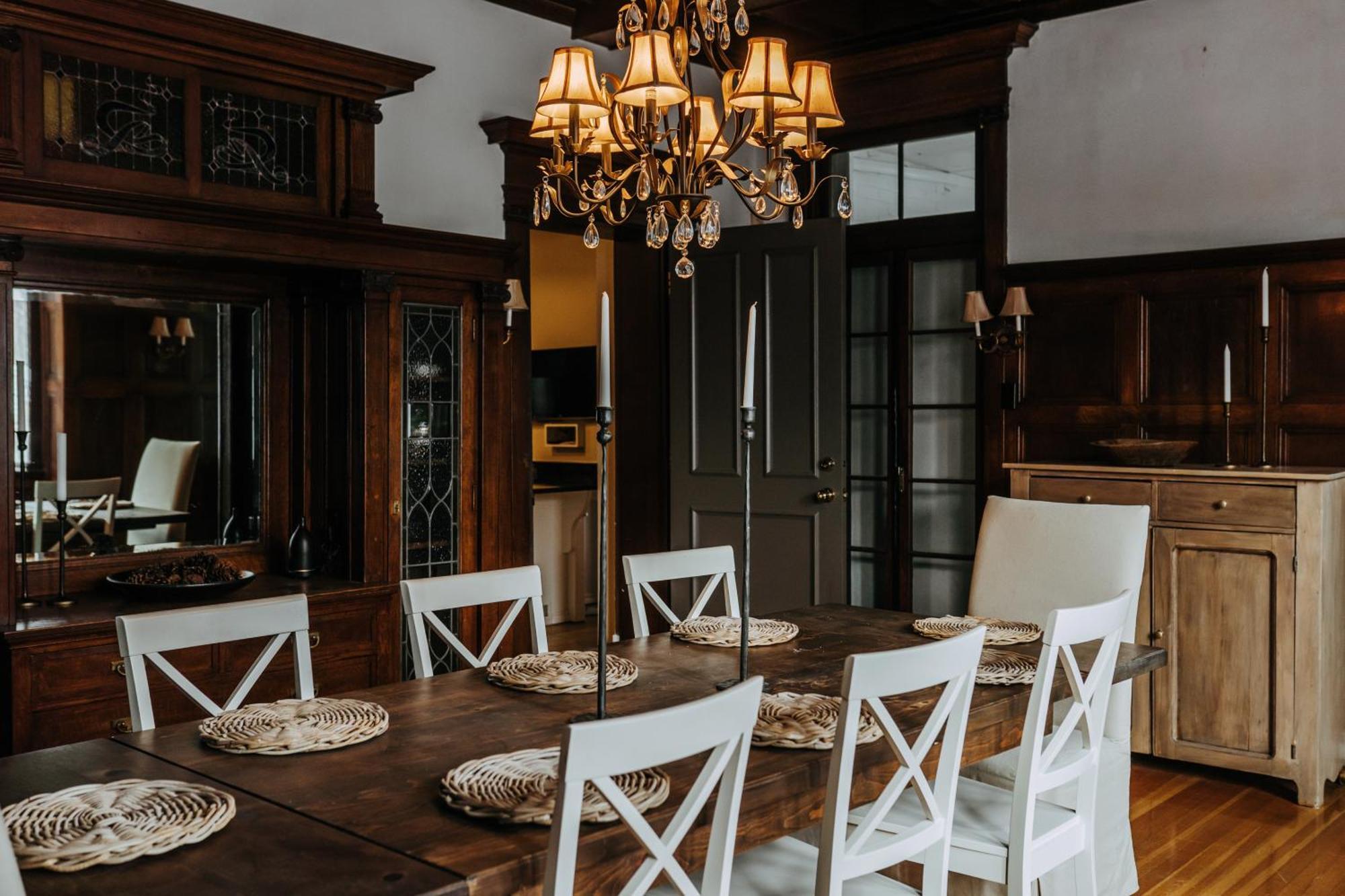 Bed and Breakfast No. 5 East à Winnipeg Extérieur photo